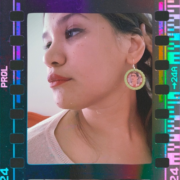 ⭐️Basquiat handcrafted Bottle Cap Earrings - Picture 9 of 11